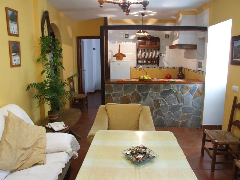 Casa La Rosa P.N. Sierra De Grazalema Guest House Benamahoma Luaran gambar