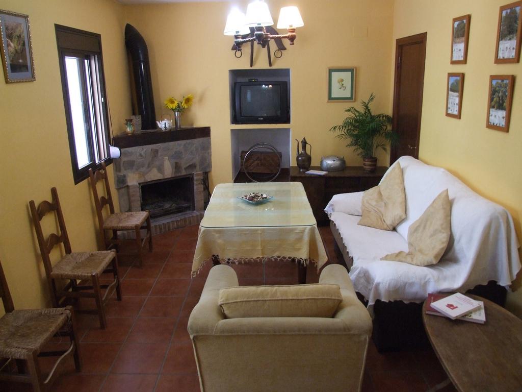 Casa La Rosa P.N. Sierra De Grazalema Guest House Benamahoma Luaran gambar