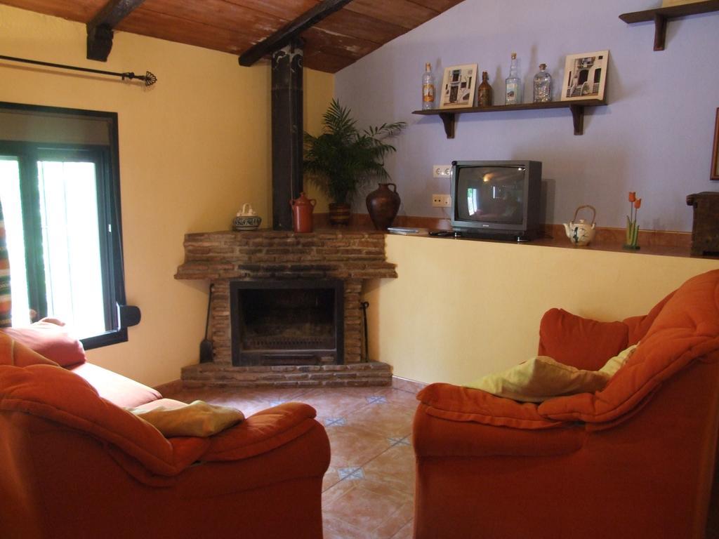 Casa La Rosa P.N. Sierra De Grazalema Guest House Benamahoma Luaran gambar